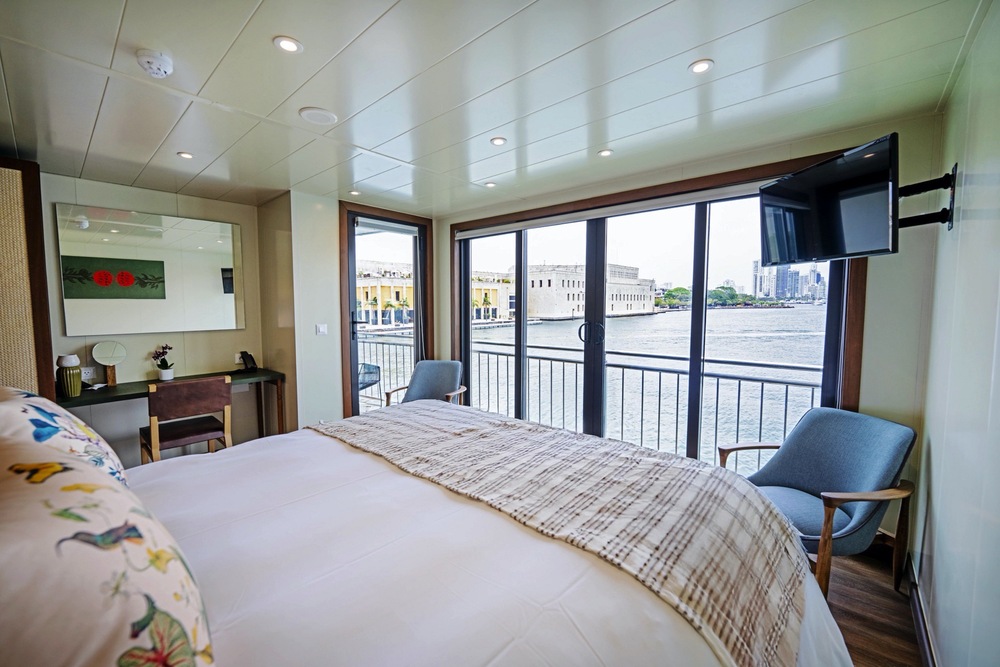 Luxury Suite